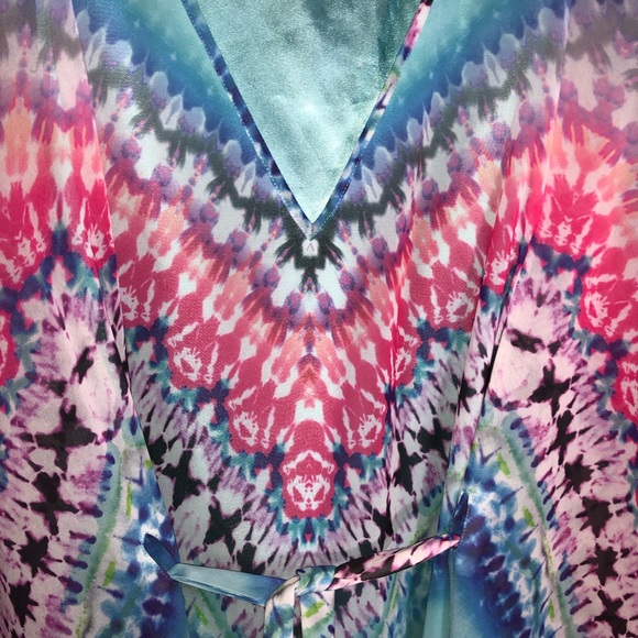 Beautiful bebe Kaftan - Picture 3 of 6